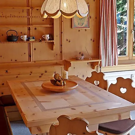 Apartman Chesa Rosatsch